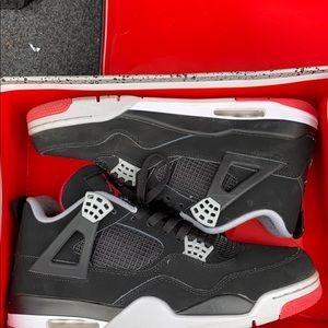 Jordan 4 breds